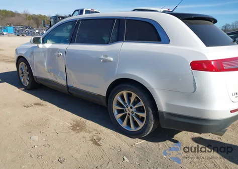 2010 Lincoln Mkt Ecoboost z USA, uszkodzony, nr VIN 2LMHJ5AT1ABJ29337